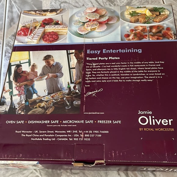 Tiered party plates - Picture 2 of 2